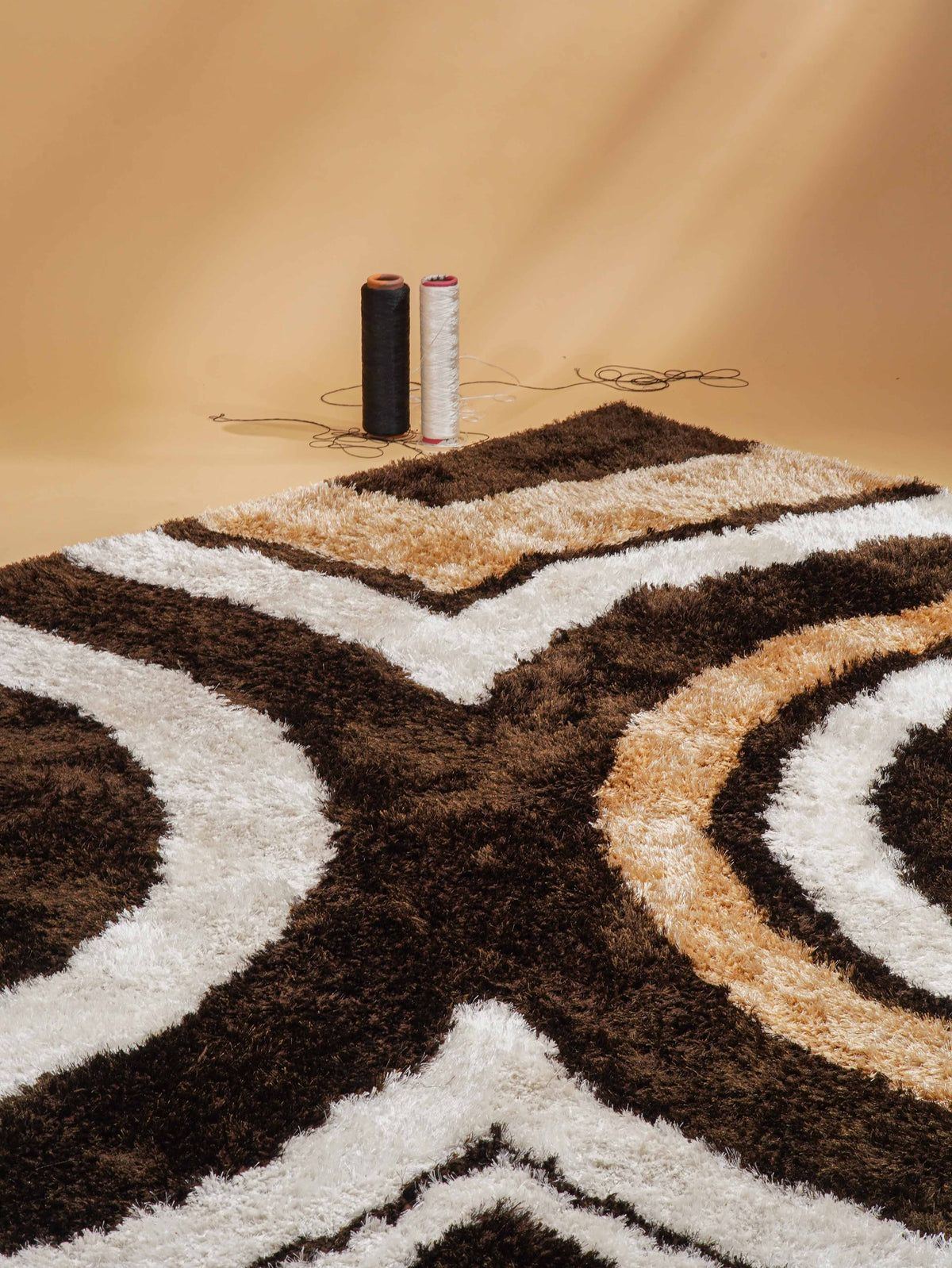 Symmetrical Hand Tufted Rug