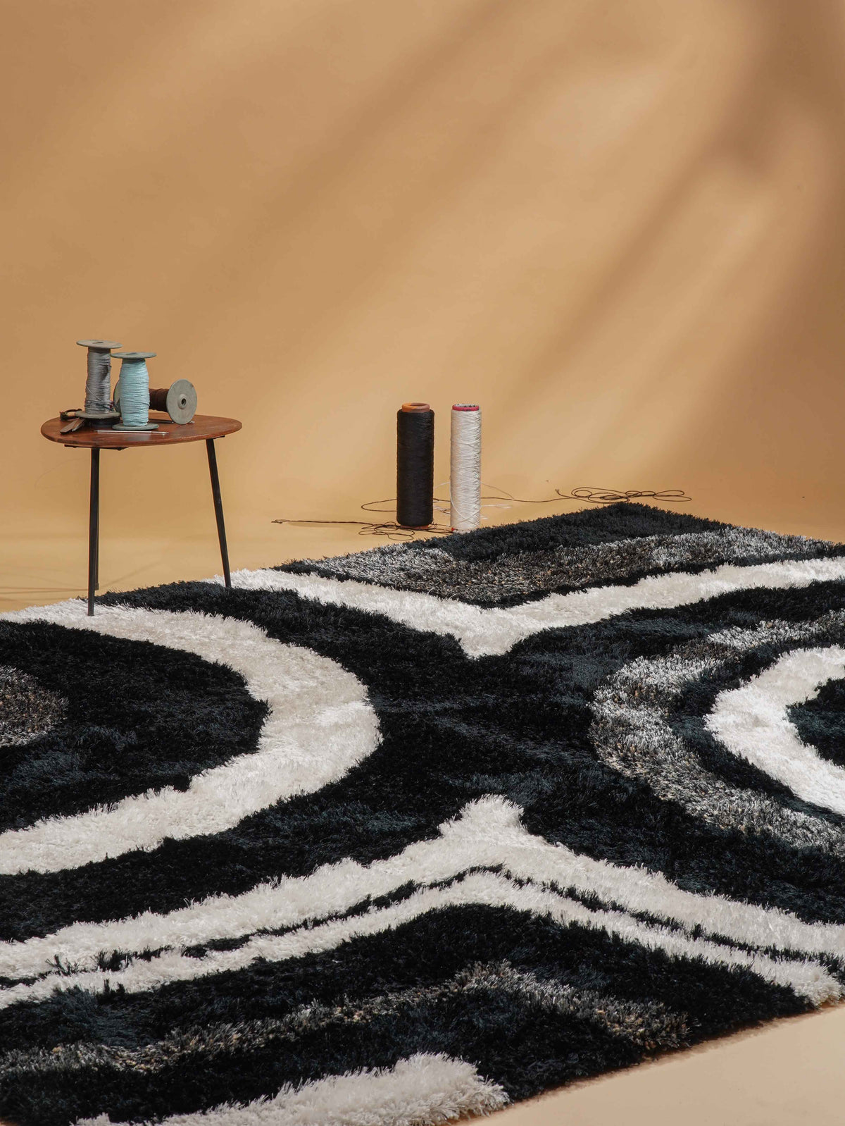 Symmetrical Hand Tufted Rug