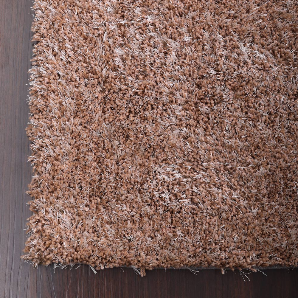 hand-tufted-shag-polyester-runner-rug-solid-beige-closeup 2