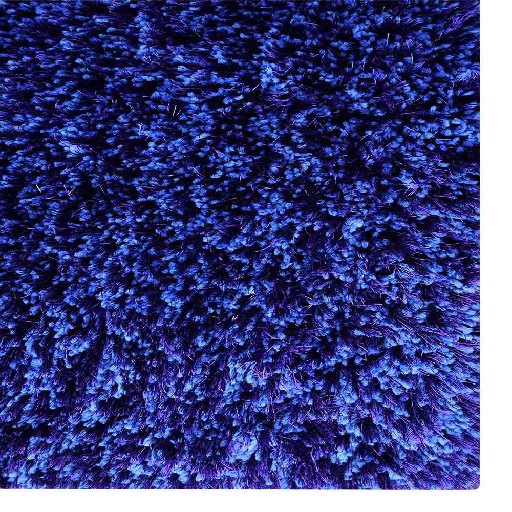 hand-tufted-shag-polyester-runner-rug-solid-blue-closeup 1