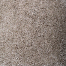 hand-tufted-shag-polyester-area-rug-solid-ivory-closeup-1