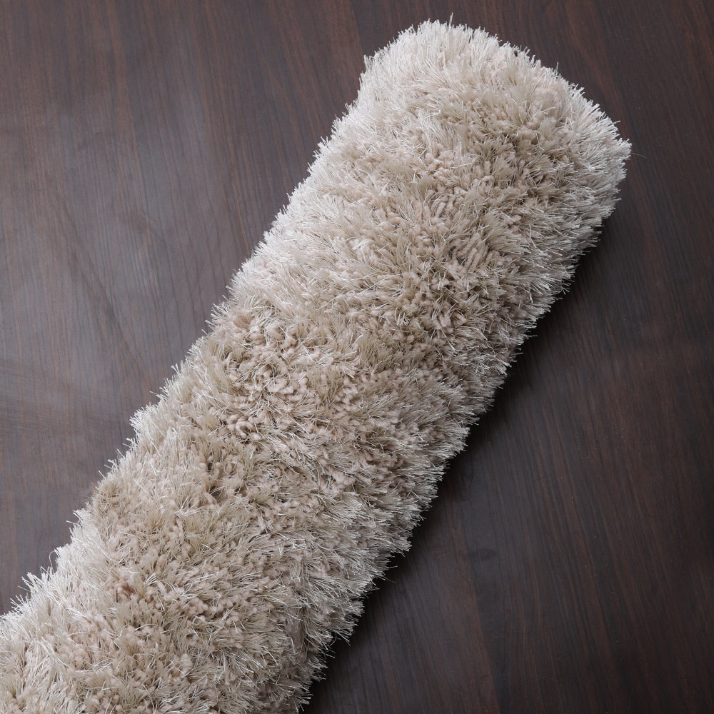 hand-tufted-shag-polyester-area-rug-solid-ivory-closeup-4