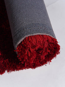 hand-tufted-solid-polyester-runner-red-rug-closeup-3