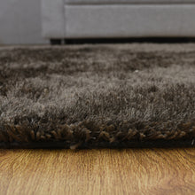 hand-tufted-shag-polyester-solid-dark-brown-rug-closeup-4