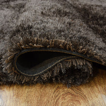hand-tufted-shag-polyester-solid-dark-brown-rug-closeup-5