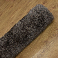 hand-tufted-shag-polyester-solid-dark-brown-rug-closeup-6