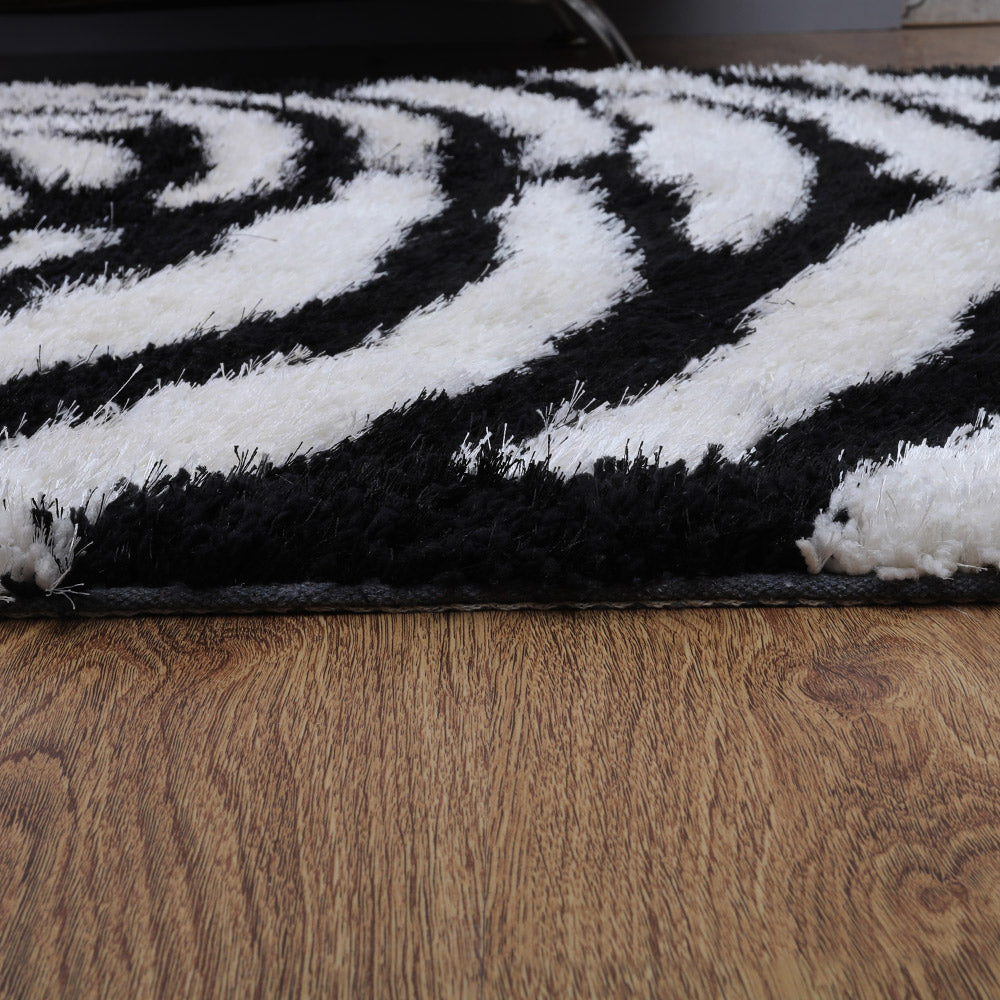 Queen's Cup Hand Tufted Rug