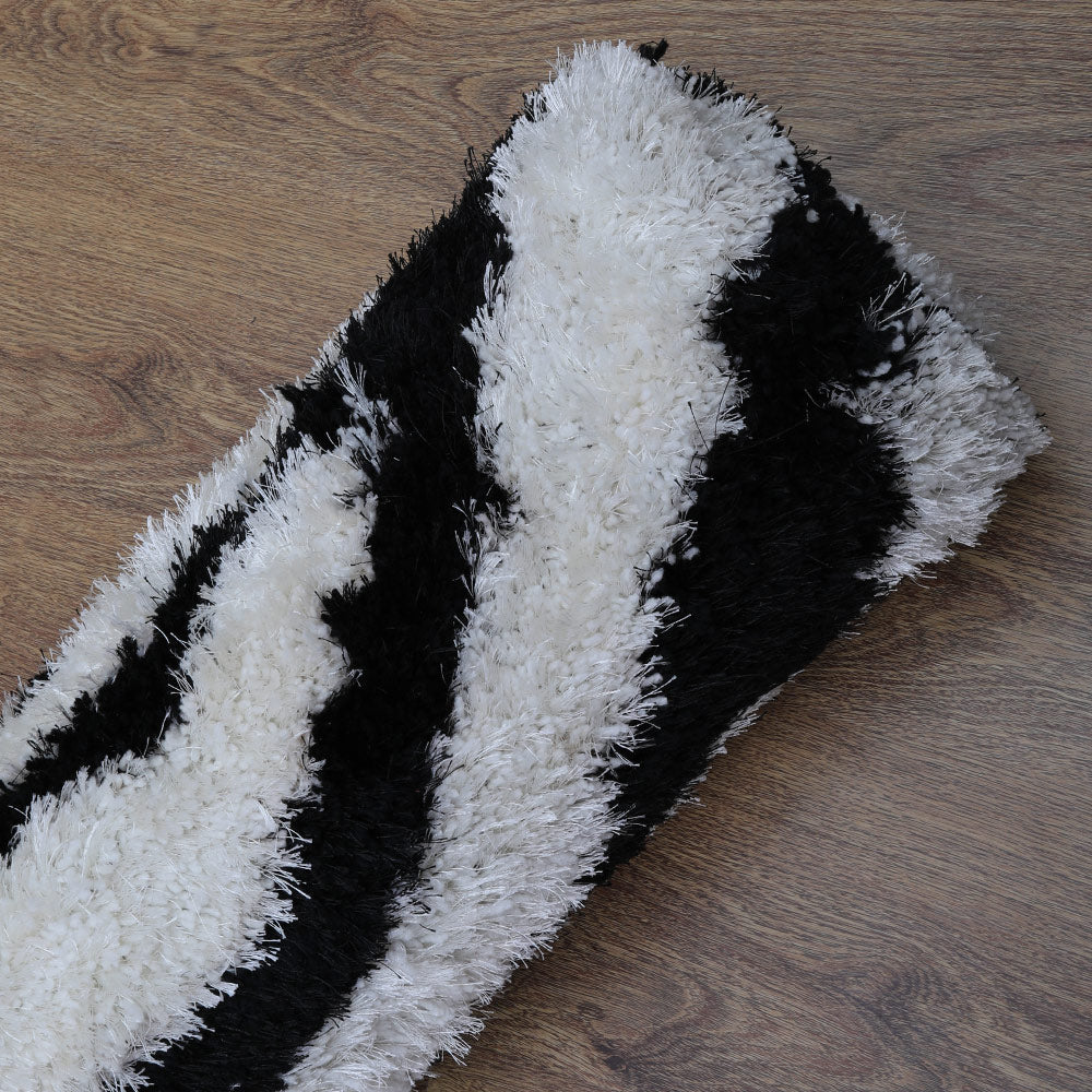 Queen's Cup Hand Tufted Rug