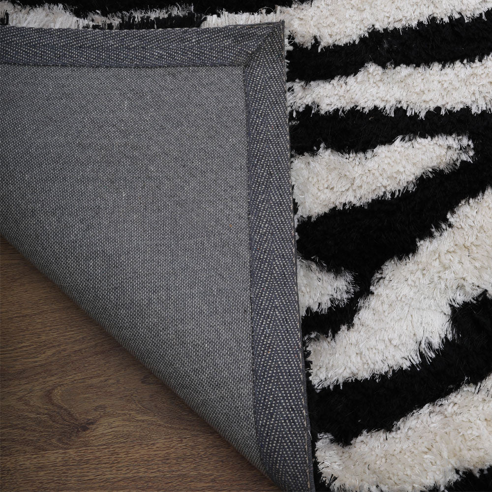 Queen's Cup Hand Tufted Rug