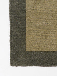 hand-knotted-wool-contemporary-green-runner-rug-closeup-2
