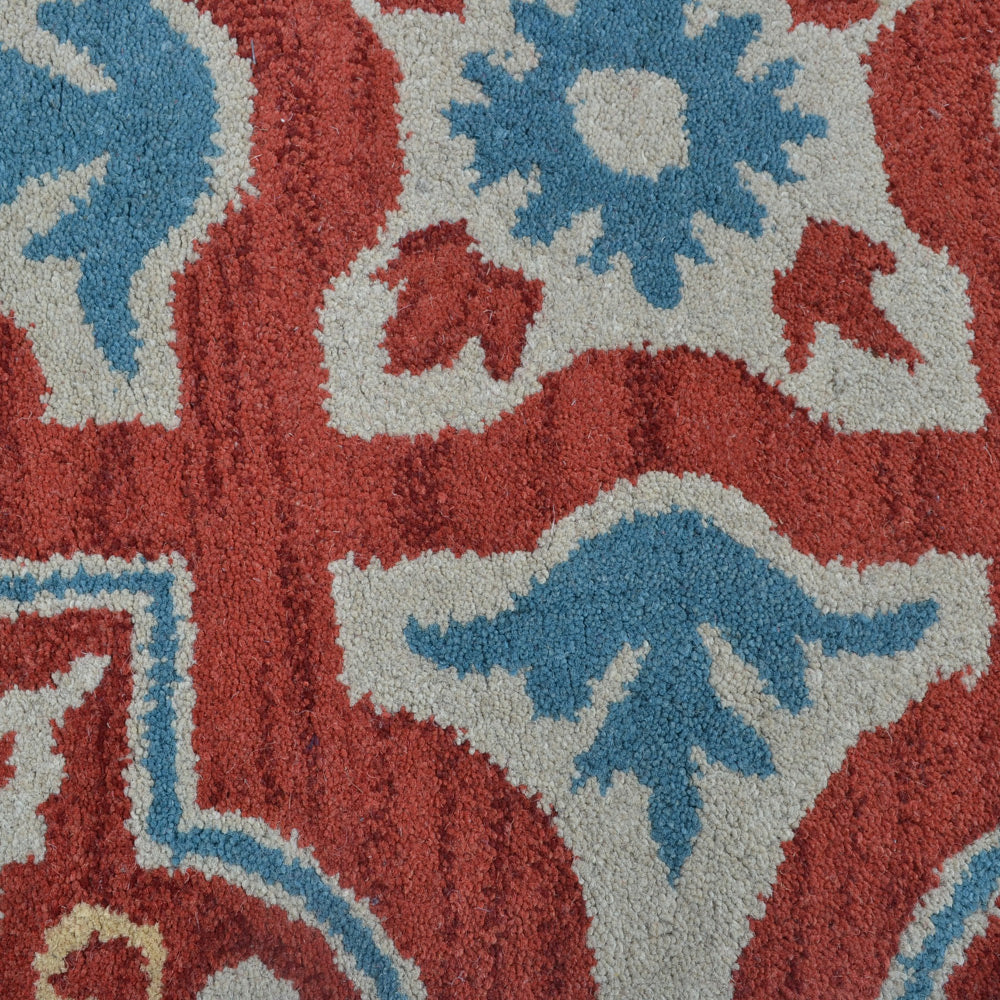 hand-tufted-wool-runner-rug-floral-red-beige-closeup-1