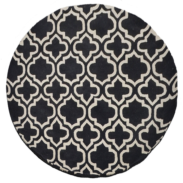 hand-tufted-geometric-black-white-round-rug-side-1