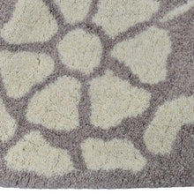 Meadowfoam Hand Tufted Rug