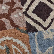 Iceland Poppy Hand Tufted Rug