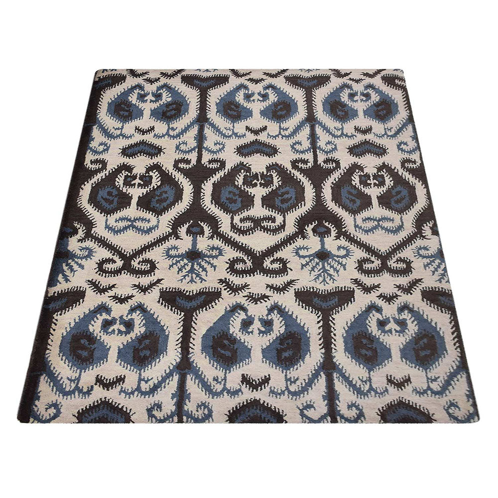 Trendy Hand Tufted Rug