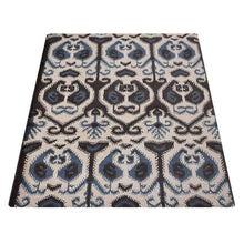 Trendy Hand Tufted Rug