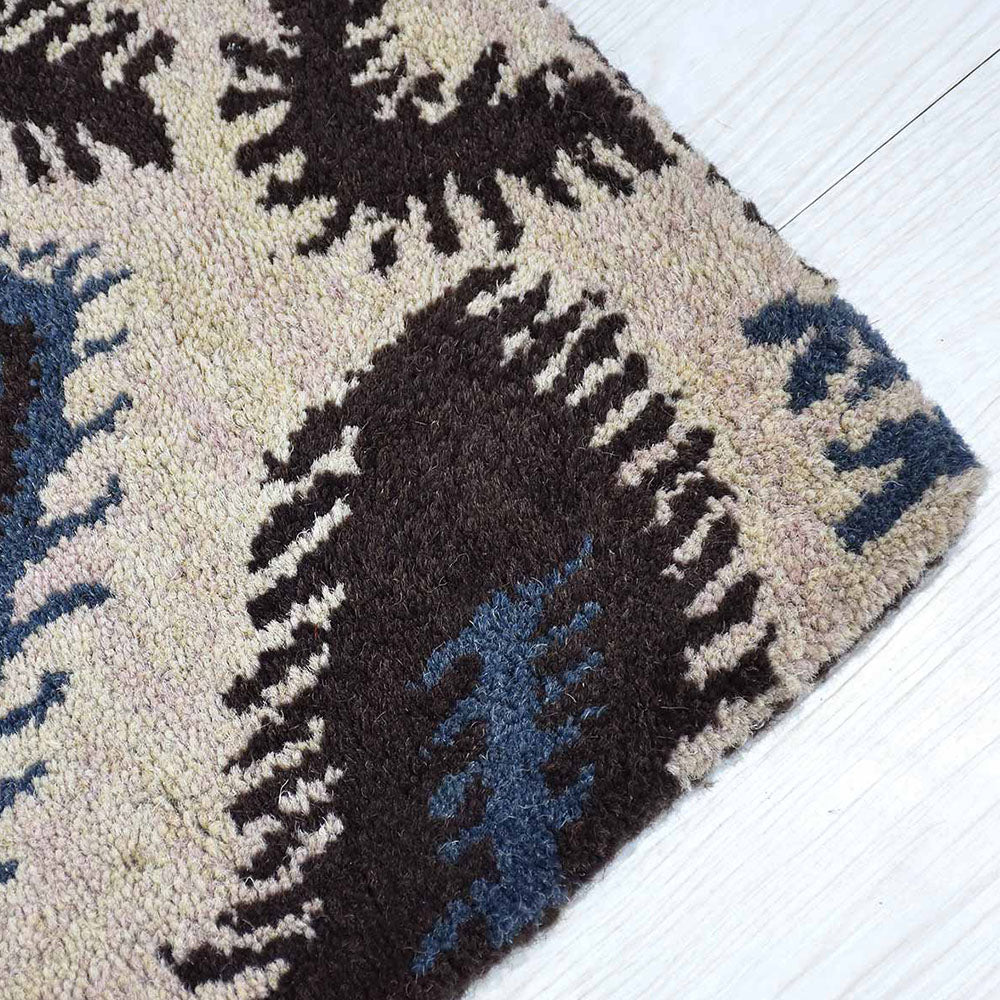Trendy Hand Tufted Rug