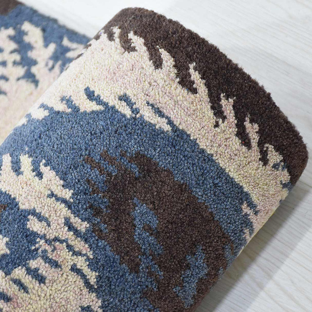 Trendy Hand Tufted Rug