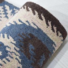 Trendy Hand Tufted Rug