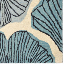 Canterbury Bells Hand Tufted Rug