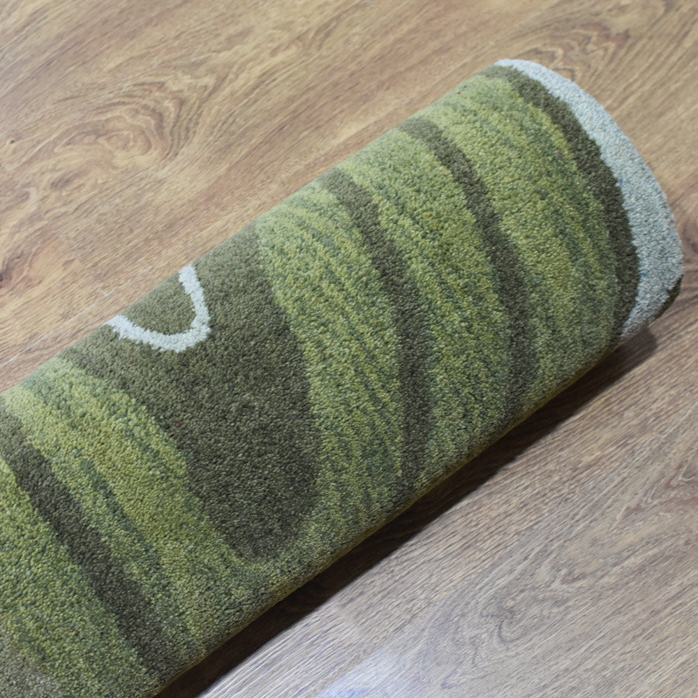 hand-tufted-wool-Square-rug-abstract-green-closeup-6