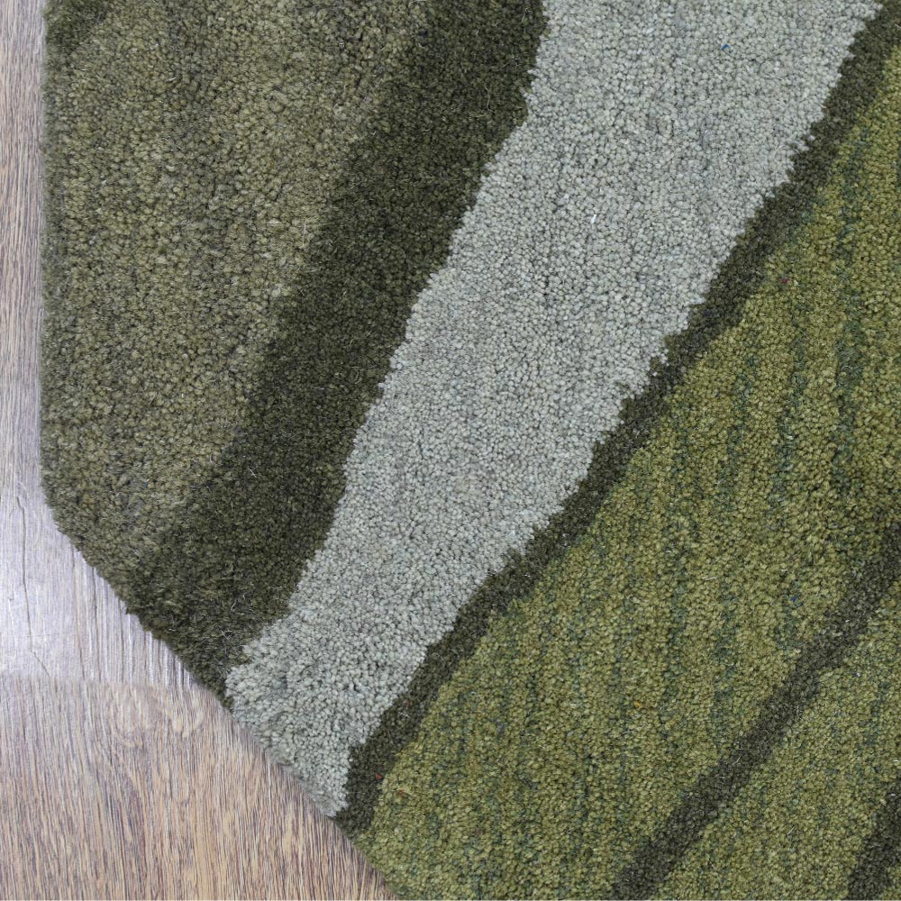 hand-tufted-wool-Octagon-rug-abstract-green-closeup-1