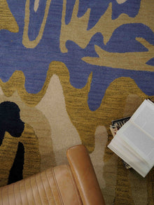 hand-knotted-wool-abstract-multicolor-rug-closeup-1