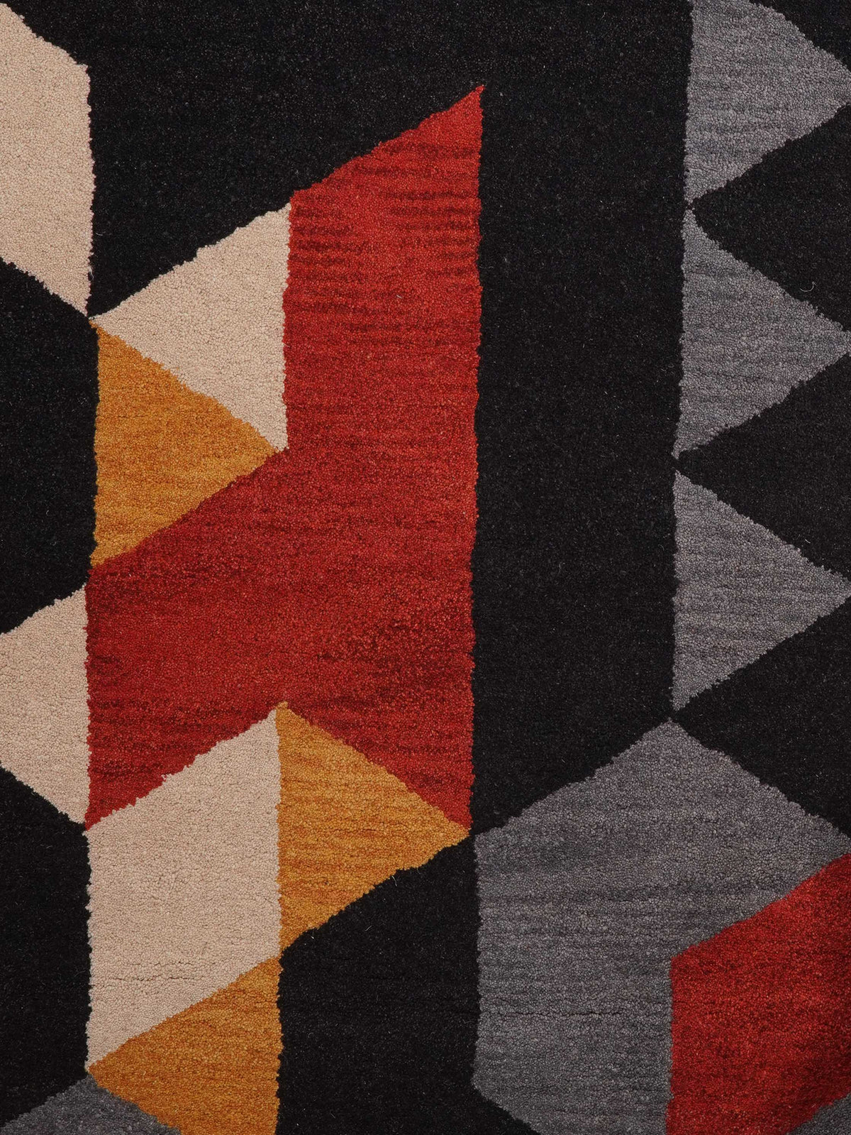 hand-knotted-wool-geometric-multicolor-rug-closeup-1