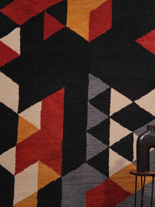 hand-knotted-wool-geometric-multicolor-rug-closeup-2