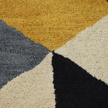 hand-knotted-wool-geometric-multicolor-closeup-rug-side-1
