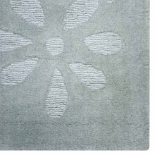 hand-tufted-wool-area-rug-contemporary-light-green-closeup 1