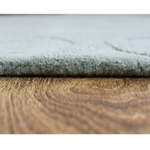 hand-tufted-wool-area-rug-contemporary-light-green-closeup 2