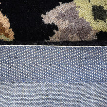 hand-tufted-wool-area-rug-floral-black-closeup 7