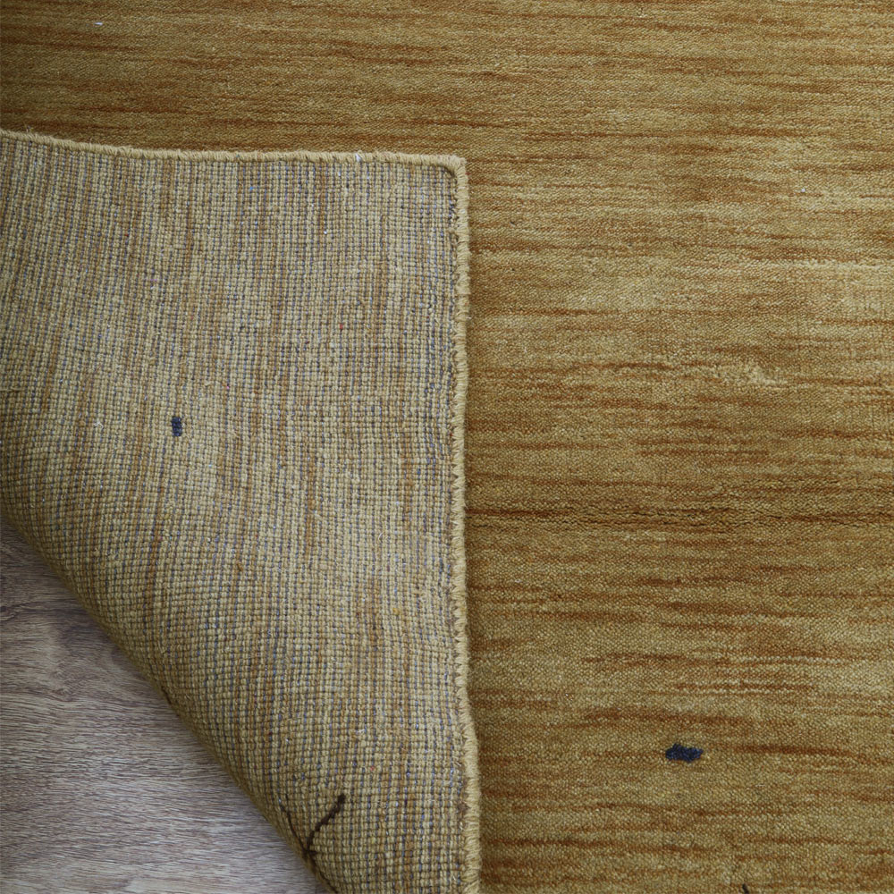 hand-knotted-loom-wool-area-rug-contemporary-gold-closeup 5