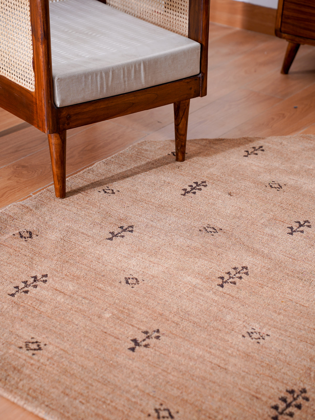 Lille Premium Hand Knotted Wool Rug