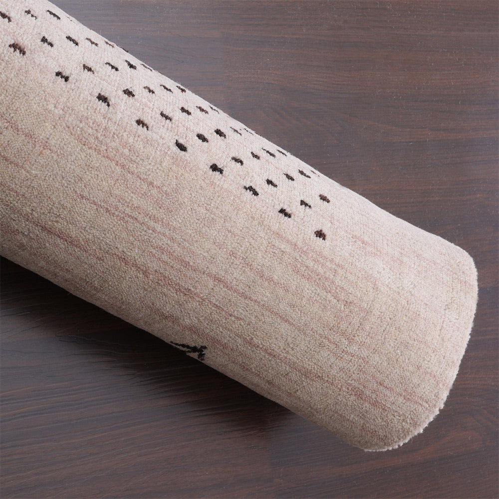 hand-knotted-loom-wool-area-rug-contemporary-beige-closeup2