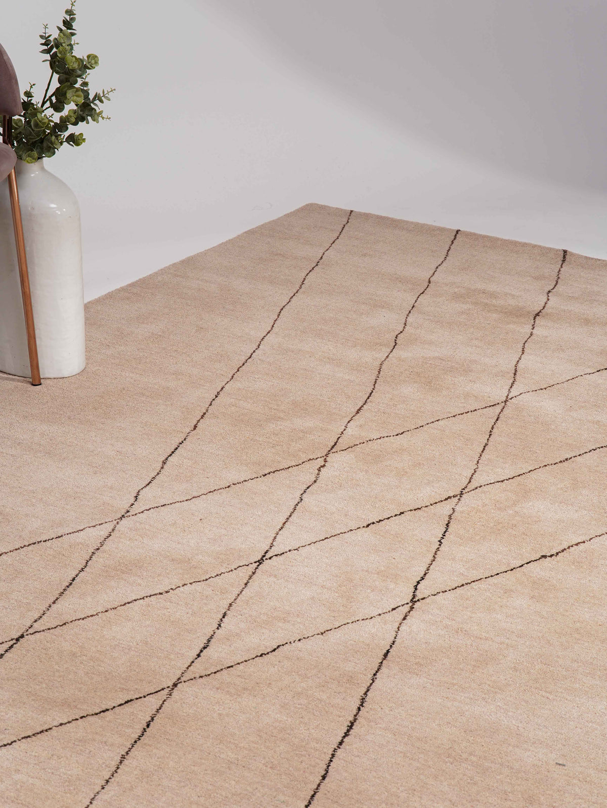 hand-knotted-wool-geometric-beige-brown-rug-closeup-1