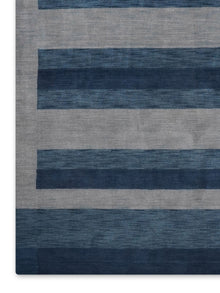 hand-knotted-wool-contemporary-light-blue-square-rug-closeup-1