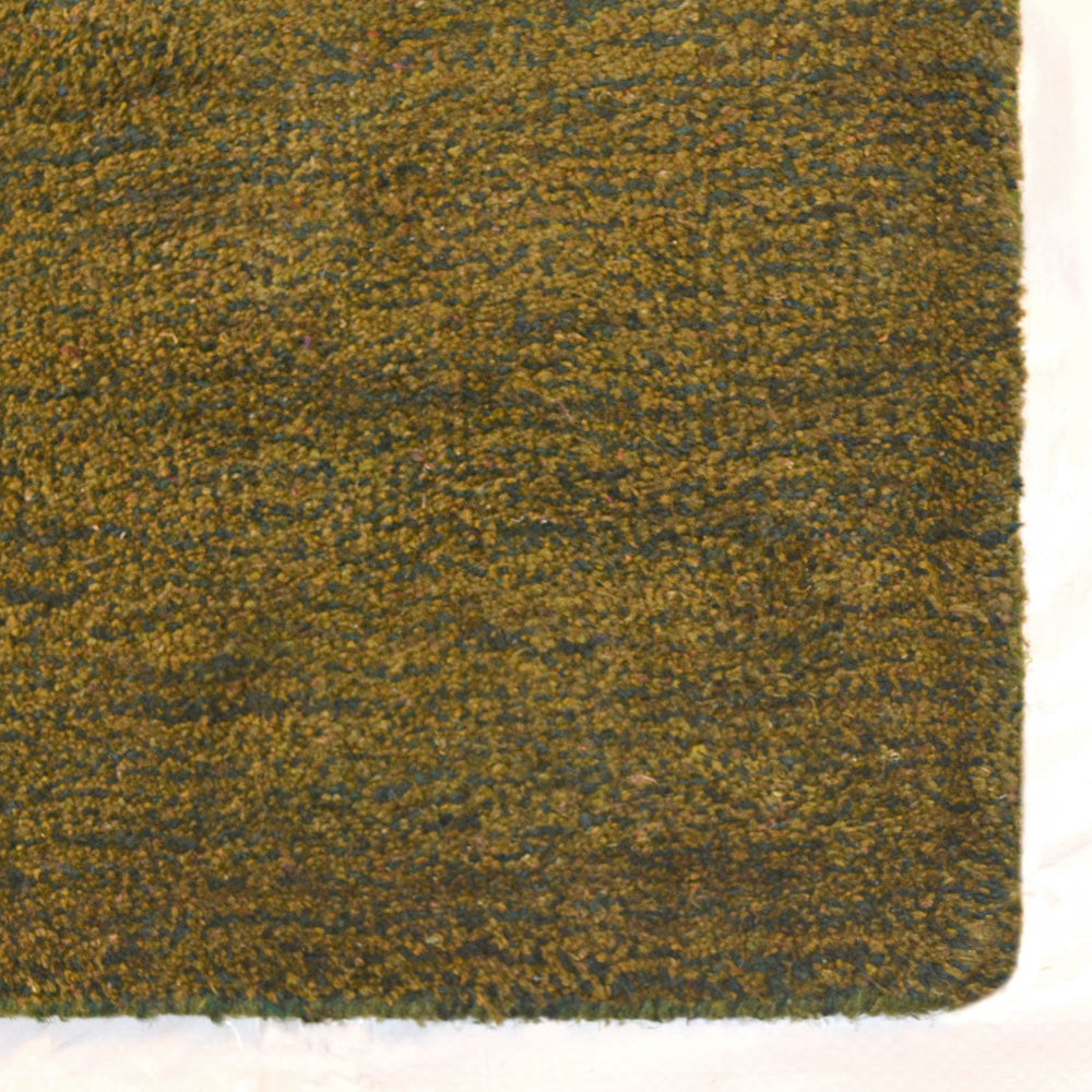 hand-knotted-loom-silk-area-runner-rug-light-green-closeup 2