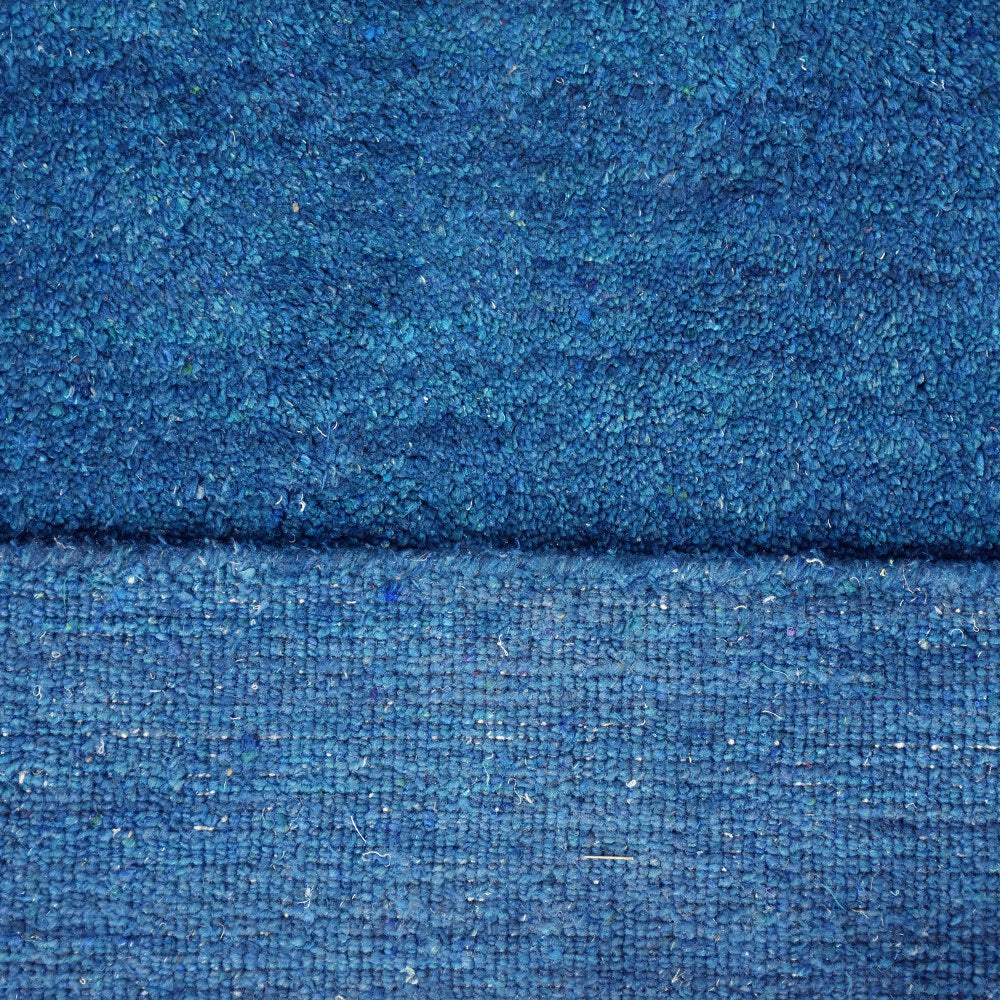 hand-knotted-loom-silk-area-rug-contemporary-blue-closeup 2