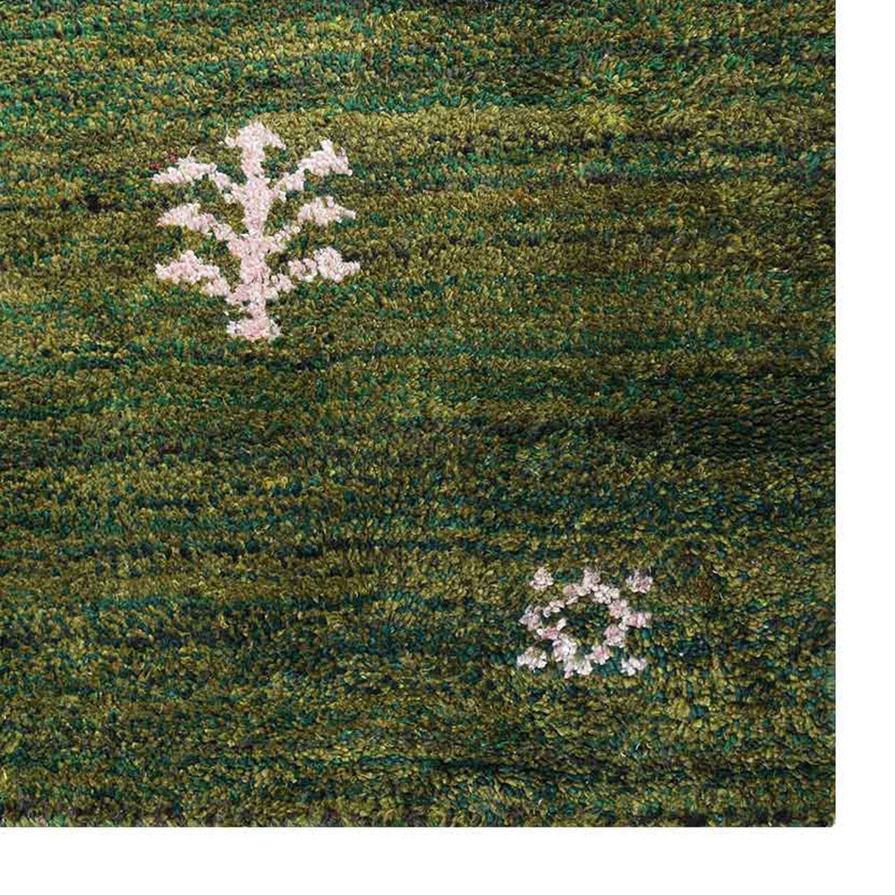hand-knotted-loom-silk-area-rug-contemporary-green-beige-closeup 1
