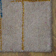 Hand-Knotted-Contemporary-Handmade-beige-gold-rug-closeup 2