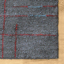 hand-knotted-silk-contemporary-charcoal-red-rug-closeup-2
