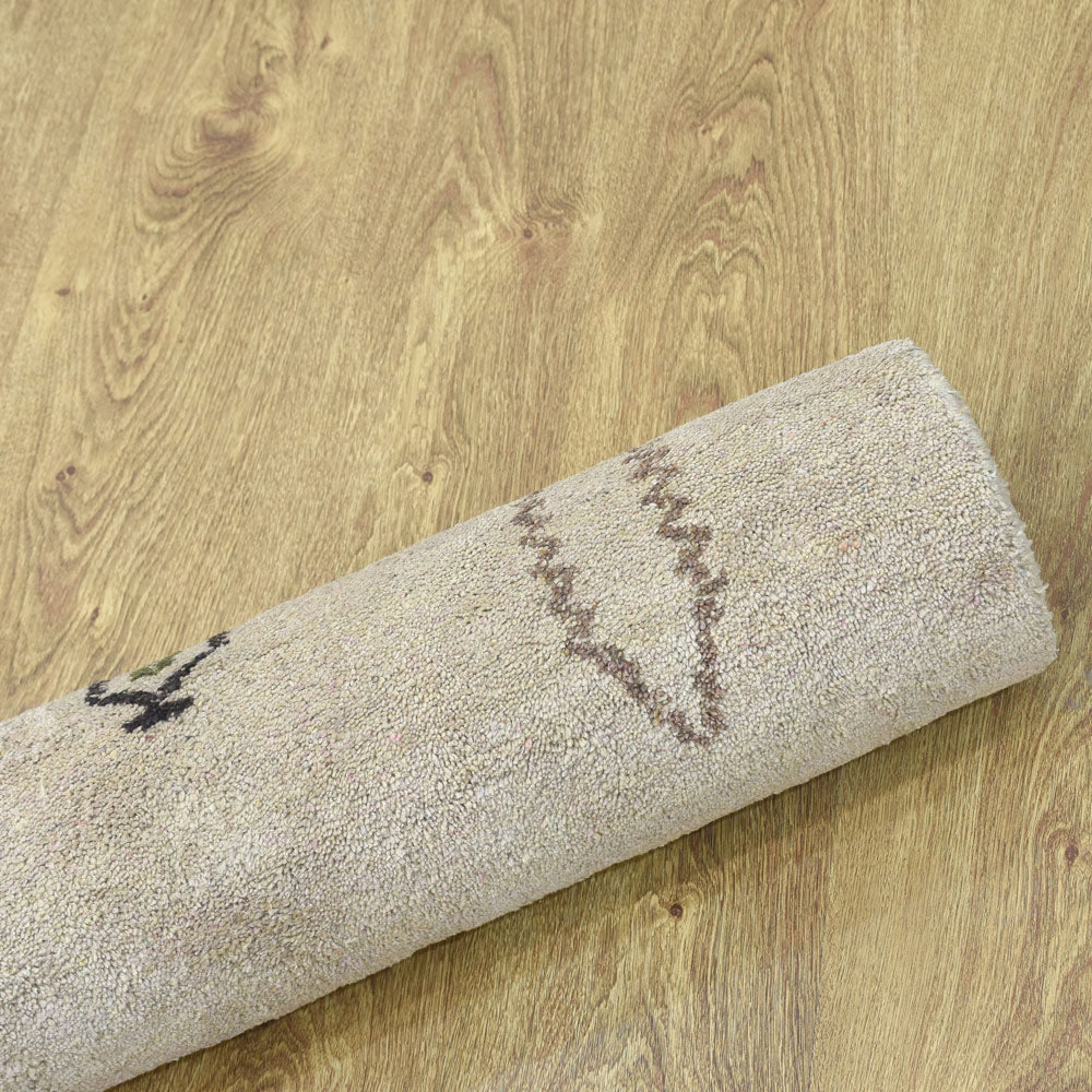 Style Hand Knotted Rug