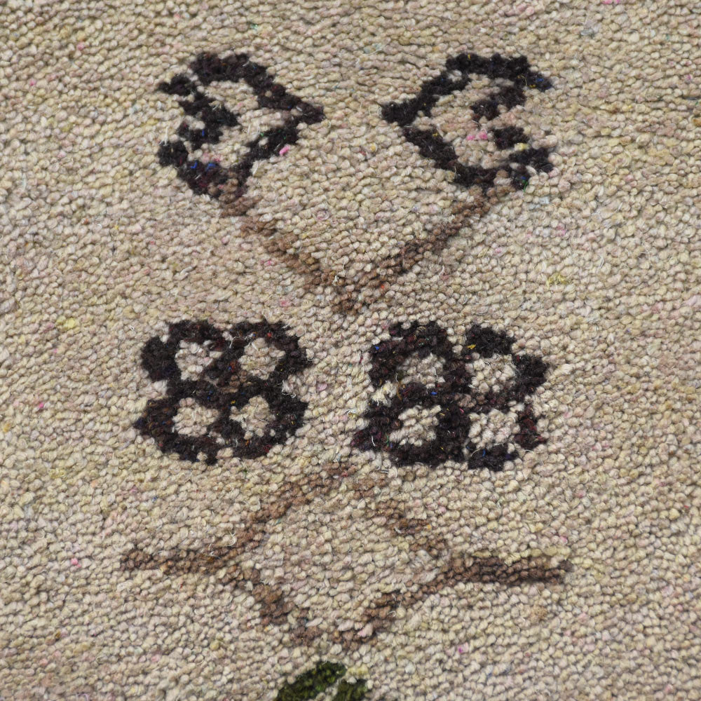 Style Hand Knotted Rug