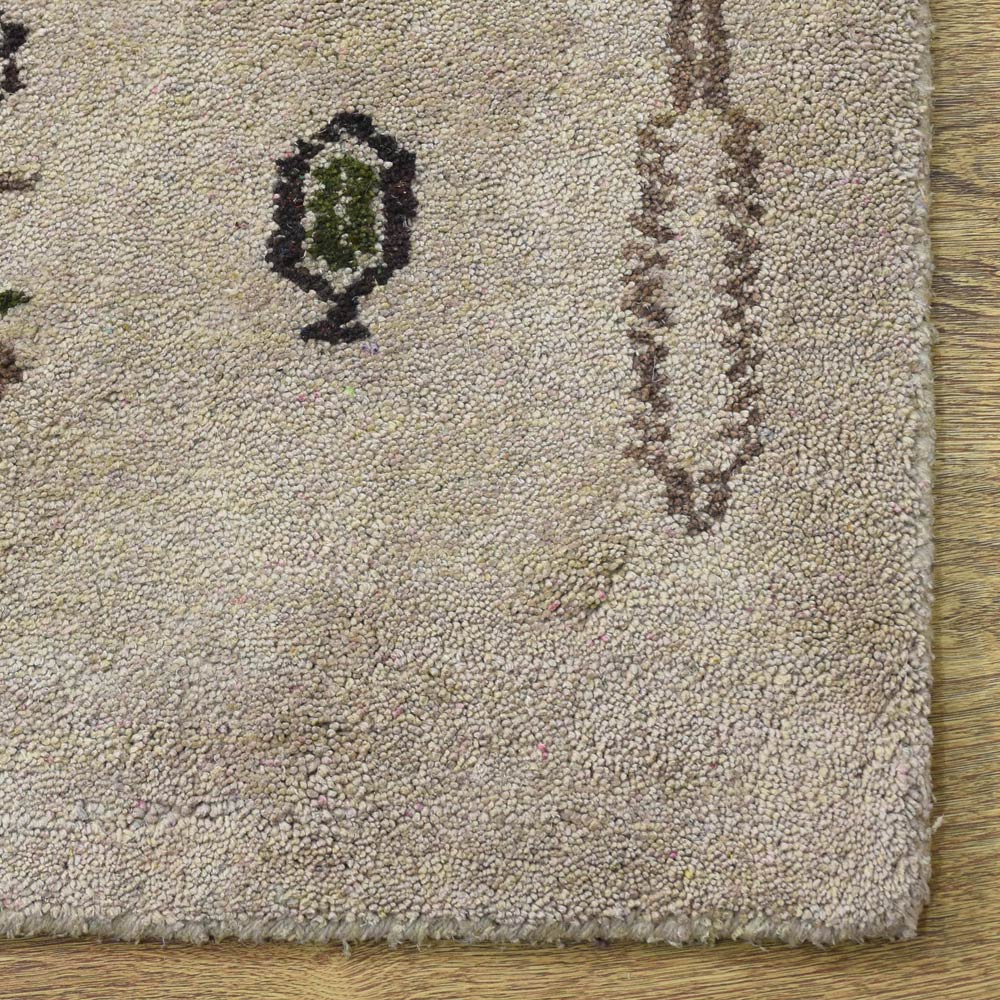 Style Hand Knotted Rug