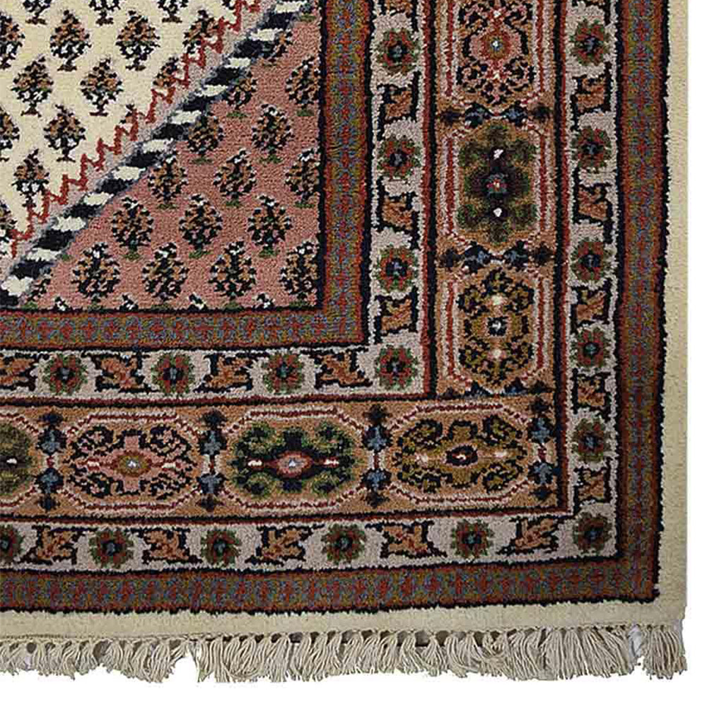 hand-knotted-persian-oriental-cream-rug-closeup-1