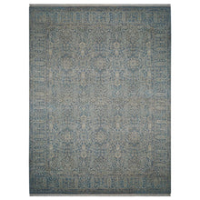 Lustrous Hand Knotted Persian Rug