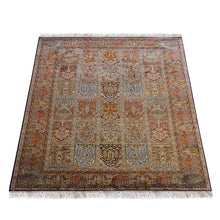 Splendid Hand Knotted Persian Rug