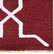 hand-knotted-sumak-geometric-wool-area-rug-closeup-1
